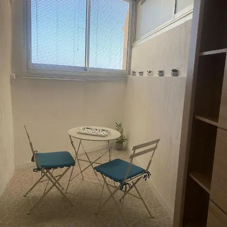 Appartement Beau 2 P Design A Deux Pas De Monaco *