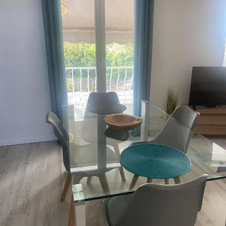 Appartement Beau 2 P Design A Deux Pas De Monaco *